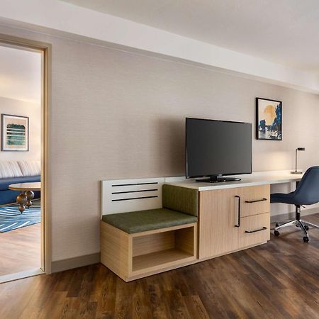Hilton Garden Inn Monterey Esterno foto