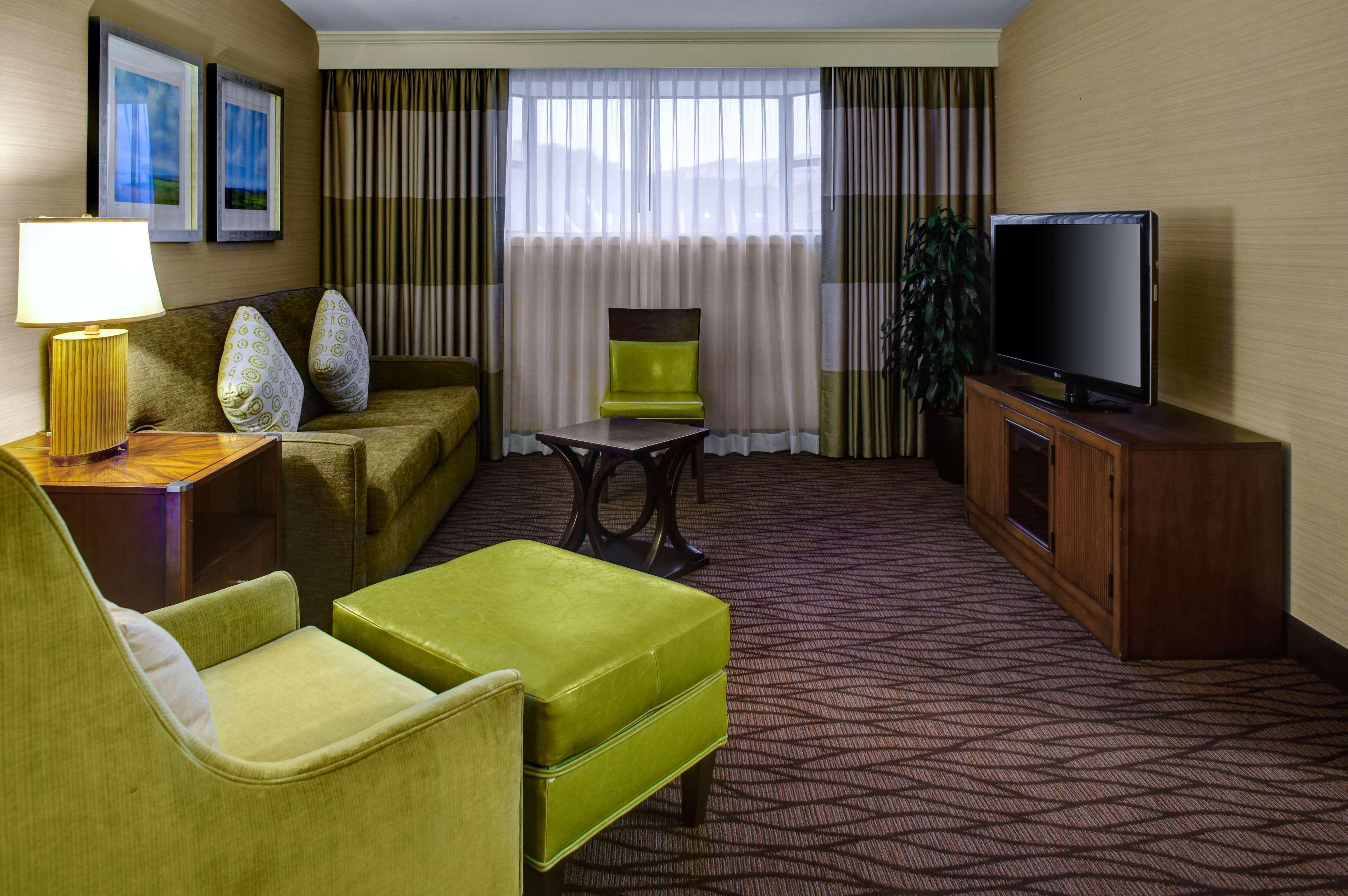 Hilton Garden Inn Monterey Esterno foto