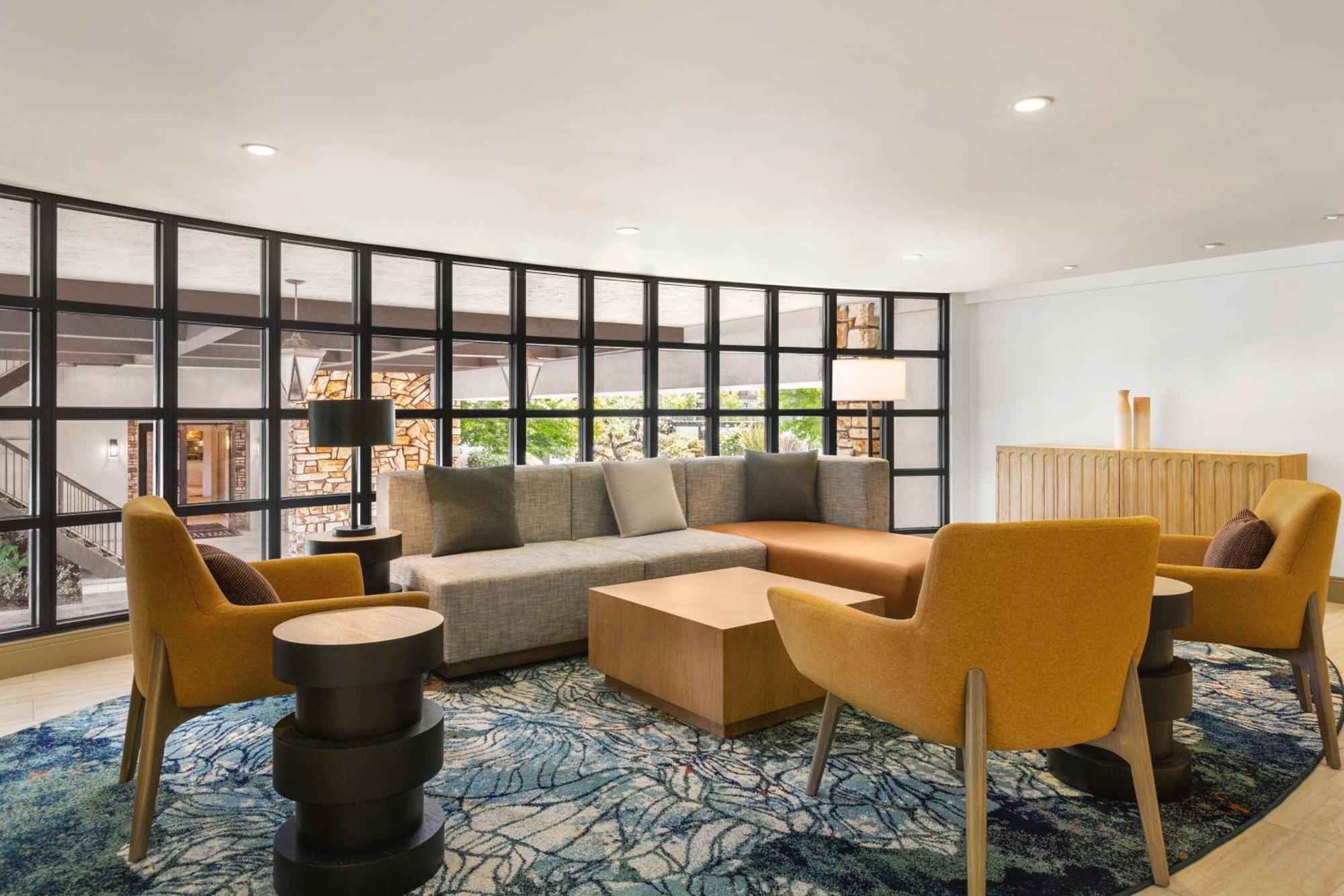 Hilton Garden Inn Monterey Esterno foto