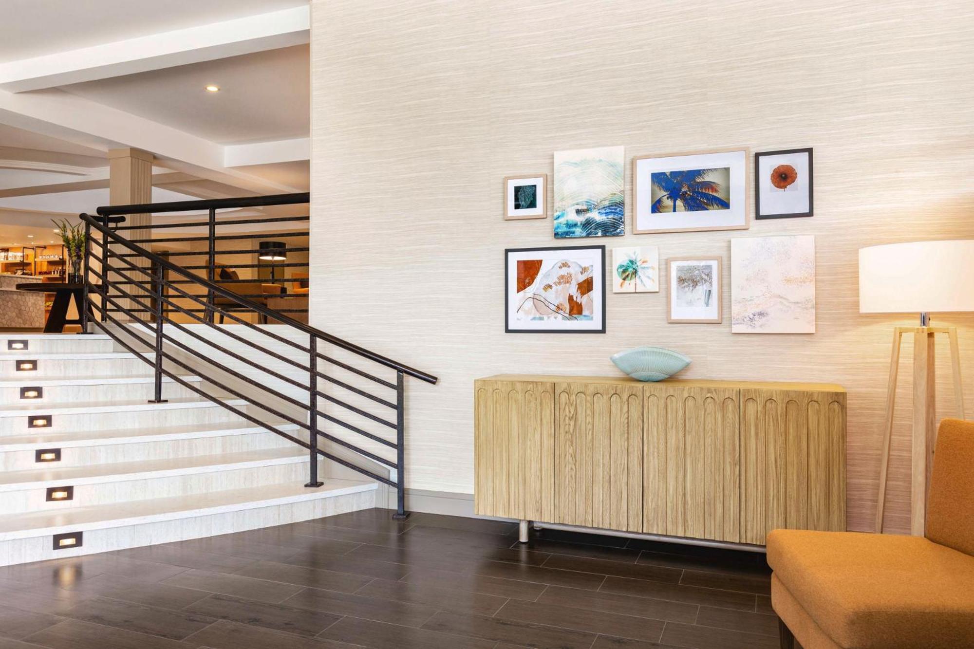 Hilton Garden Inn Monterey Esterno foto