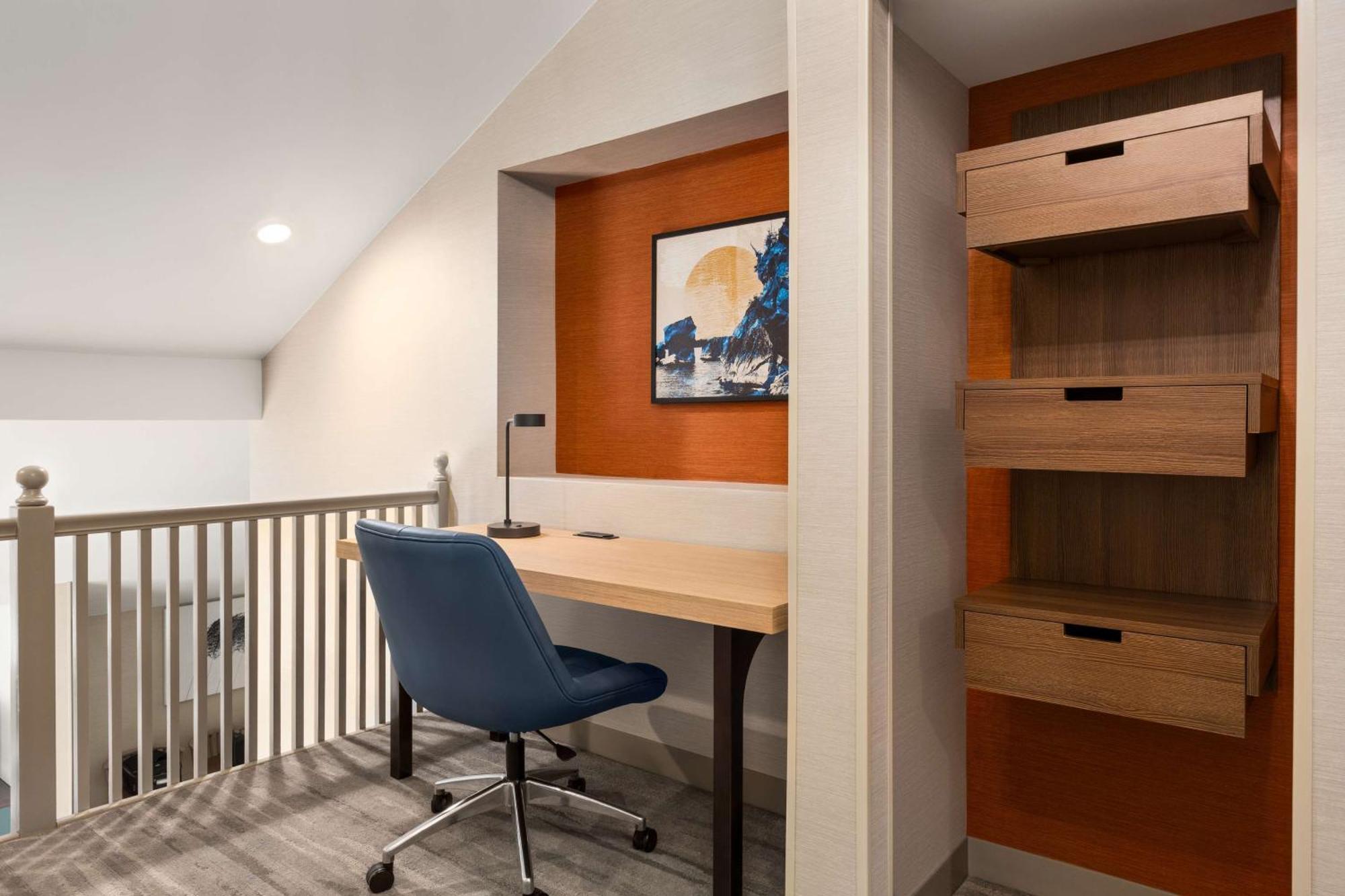 Hilton Garden Inn Monterey Esterno foto